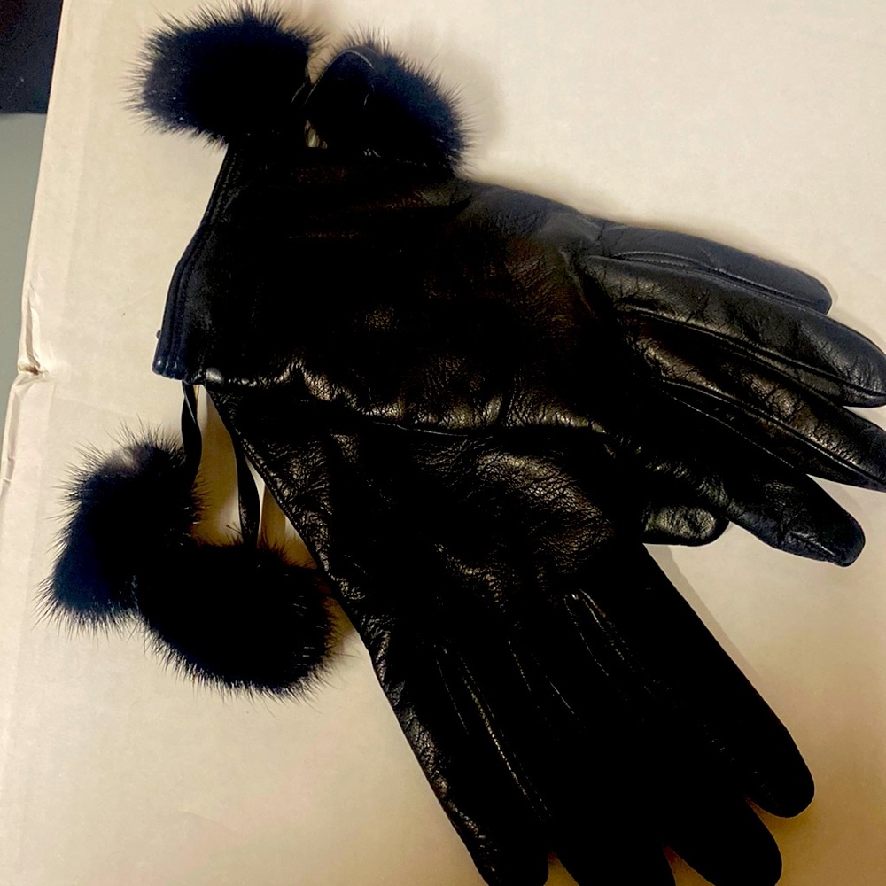 Burberry London black lamb skin gloves